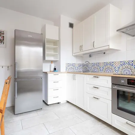 Διαμέρισμα Spacious With Garden In The Tri-city By Renters